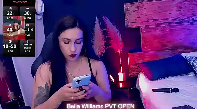 Snapshot of Bella_williamss_ chatting on March 4, 8:27 pm Bella williamss online show from March 4, 8:27 pm