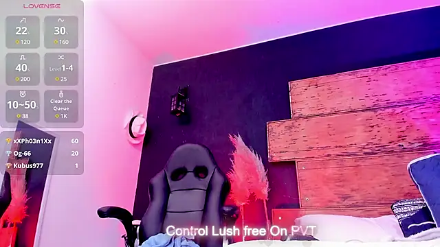 Snapshot of Bella_williamss_ chatting on March 18, 2:47 am Bella williamss online show from March 18, 2:47 am