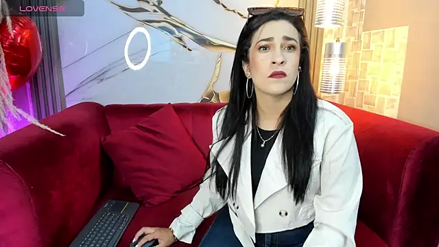 Snapshot of Bella_williamss_ chatting on November 4, 7:46 pm Bella williamss online show from November 4, 7:46 pm