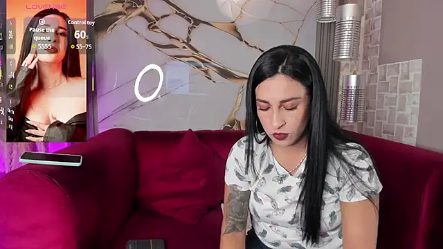 Bella williamss  online show from November 19, 7:47 pm