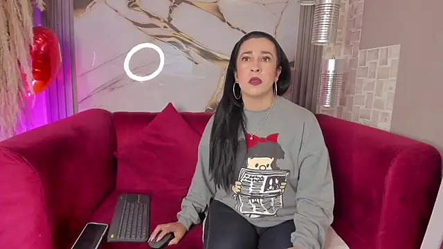 Bella williamss  online show from November 24, 7:46 pm