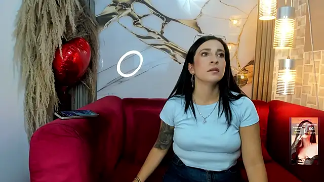Bella williamss  online show from May 14, 7:53 pm