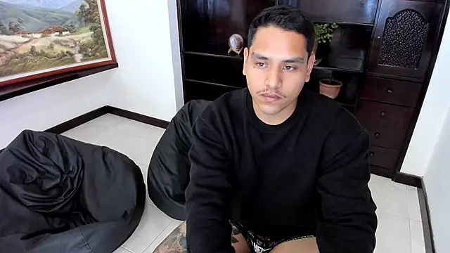 maxflurry  online show from March 18, 5:42 pm