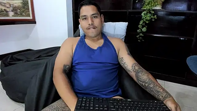 maxflurry  online show from March 21, 10:28 am