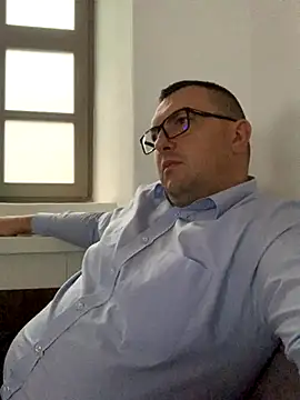 Mike8523 online show from October 11, 4:44 am