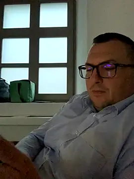 Mike8523 online show from October 15, 4:45 am