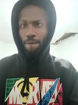 Snapshot of aventuraparatiM_o_r_e chatting on February 24, 8:27 am aventuraparatiM o r e online show from February 24, 8:27 am