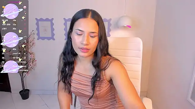 Snapshot of emily_kim chatting on March 11, 5:05 am emily kim online show from March 11, 5:05 am