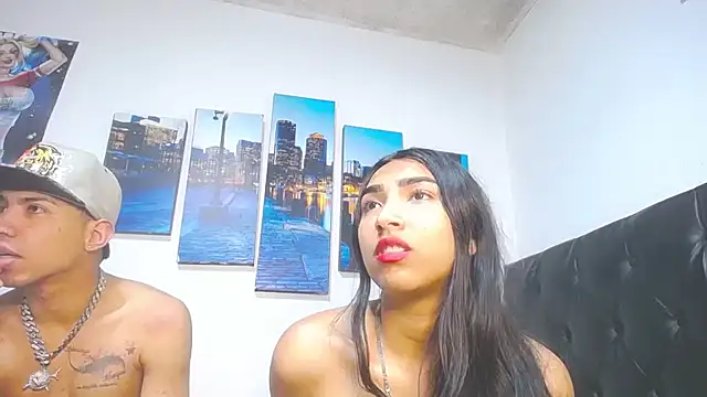 Snapshot of Hot_Couple_Game_69 chatting on March 22, 4:24 am Hot Couple Game 69 online show from March 22, 4:24 am
