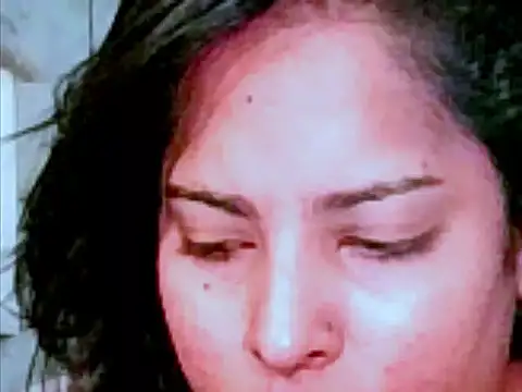 Snapshot of indiantopaz694u chatting on March 14, 4:21 am indiantopaz694u online show from March 14, 4:21 am