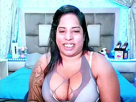 Snapshot of indiantopaz694u chatting on September 13, 4:34 am indiantopaz694u online show from September 13, 4:34 am