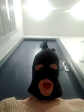 Snapshot of janick124 chatting on February 2, 8:02 am janick124 online show from February 2, 8:02 am