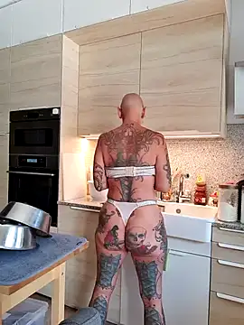 Emma Milf25 online show from May 23, 12:09 pm