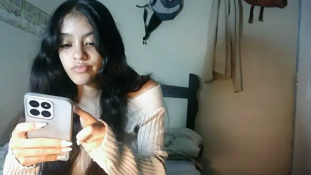 Snapshot of pocahontasoriginal chatting on January 17, 12:59 am pocahontasoriginal online show from January 17, 12:59 am