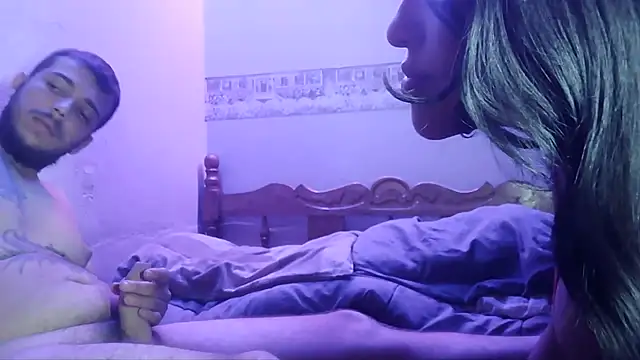 Snapshot of pocahontasoriginal chatting on February 15, 4:20 am pocahontasoriginal online show from February 15, 4:20 am