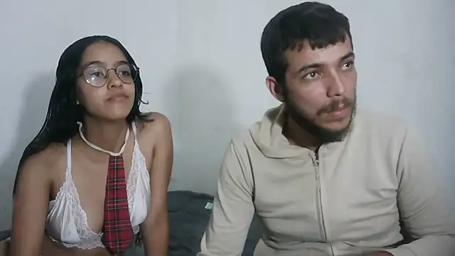 Snapshot of pocahontasoriginal chatting on March 11, 9:43 pm pocahontasoriginal online show from March 11, 9:43 pm