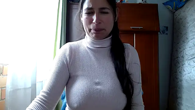Escarcha-blue online show from May 2, 6:02 pm
