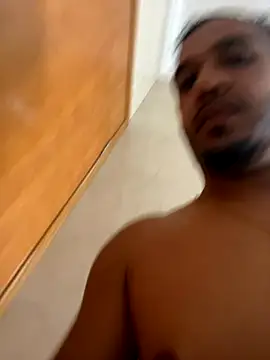 Snapshot of Lindp190194 chatting on November 21, 5:33 pm Lindp190194 online show from November 21, 5:33 pm