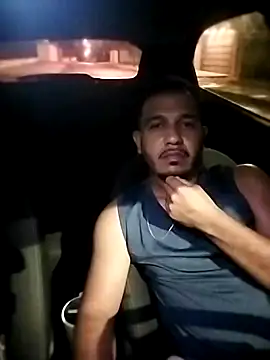 Snapshot of Lindp190194 chatting on February 5, 11:53 pm Lindp190194 online show from February 5, 11:53 pm