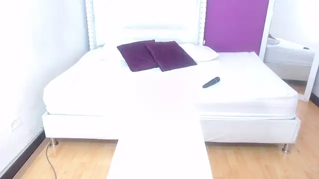 naughty teen18 online show from March 3, 1:42 pm