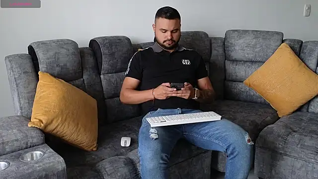 khalidferrer online show from March 6, 12:52 pm