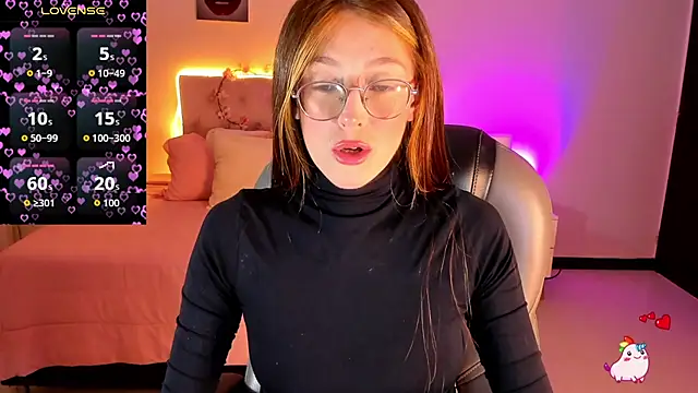 Emily Warren  online show from March 17, 8:34 pm