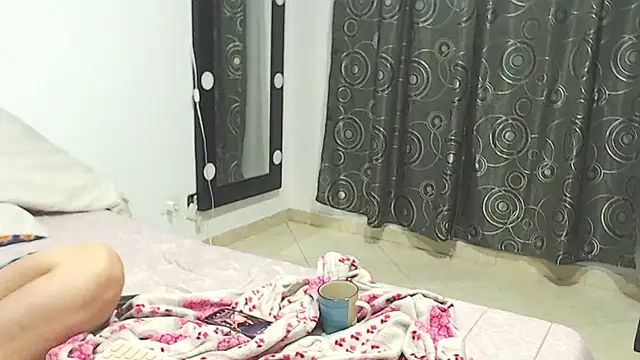 Nicolane Palmer online show from September 18, 11:01 am