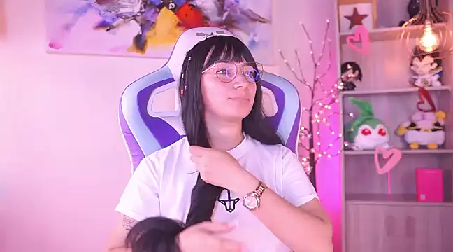 issa monterrey online show from March 9, 2:21 pm