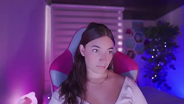 issa monterrey online show from September 26, 3:16 pm