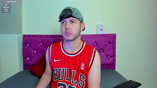 matthewlatin online show from February 6, 3:04 pm