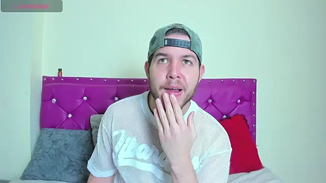 matthewlatin online show from April 3, 1:25 am