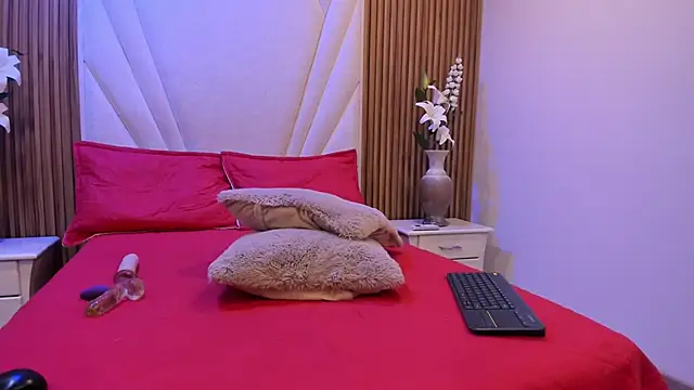 Snapshot of Lilith_morningstarr chatting on March 17, 8:51 pm Lilith morningstarr online show from March 17, 8:51 pm