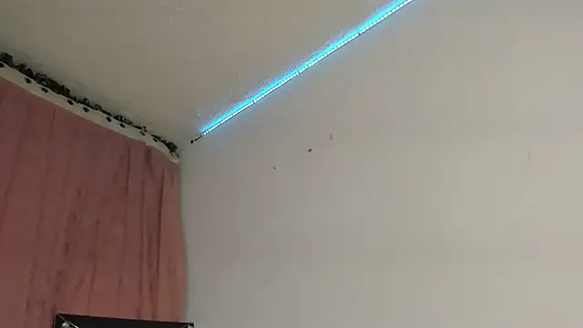 zephyra-angels online show from March 27, 3:12 am