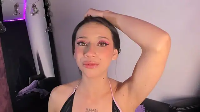 zephyra-angels online show from March 30, 3:07 am