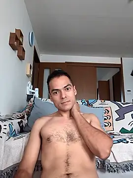 Snapshot of galhegol chatting on October 13, 1:05 am galhegol online show from October 13, 1:05 am