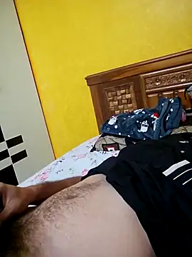 Snapshot of ayush292000 chatting on December 14, 8:02 pm ayush292000 online show from December 14, 8:02 pm