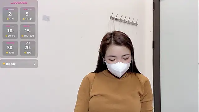 Snapshot of shishi_101 chatting on February 26, 12:27 am shishi 101 online show from February 26, 12:27 am