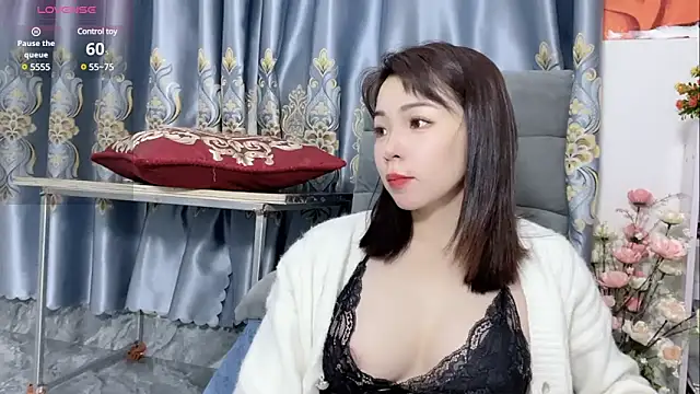 Snapshot of shishi_101 chatting on March 16, 1:17 am shishi 101 online show from March 16, 1:17 am