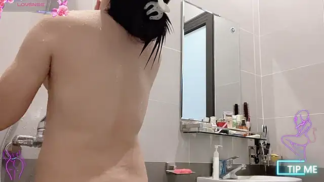 Snapshot of shishi_101 chatting on September 13, 1:11 pm shishi 101 online show from September 13, 1:11 pm