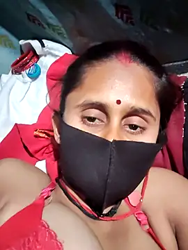 Snapshot of Divya_Chandok chatting on February 3, 3:17 pm Divya Chandok online show from February 3, 3:17 pm