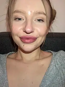 Snapshot of EvaBrooklyn chatting on March 7, 6:54 pm EvaBrooklyn online show from March 7, 6:54 pm