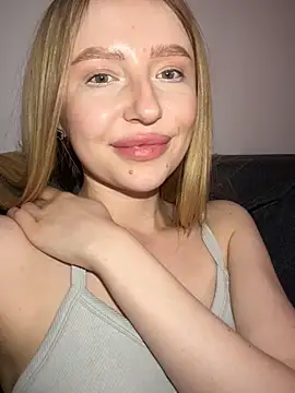 Snapshot of EvaBrooklyn chatting on March 8, 3:56 pm EvaBrooklyn online show from March 8, 3:56 pm