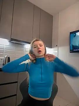 Snapshot of EvaBrooklyn chatting on March 11, 4:51 pm EvaBrooklyn online show from March 11, 4:51 pm