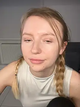 Snapshot of EvaBrooklyn chatting on March 14, 8:49 pm EvaBrooklyn online show from March 14, 8:49 pm