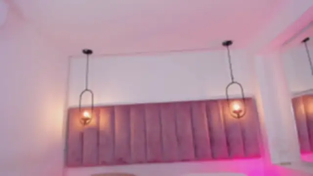 Snapshot of Haily_b chatting on November 27, 8:00 pm Haily b online show from November 27, 8:00 pm