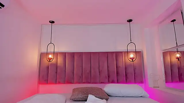 Snapshot of Haily_b chatting on December 2, 8:26 pm Haily b online show from December 2, 8:26 pm