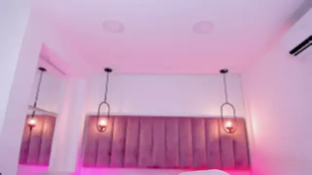 Snapshot of Haily_b chatting on January 14, 6:46 pm Haily b online show from January 14, 6:46 pm