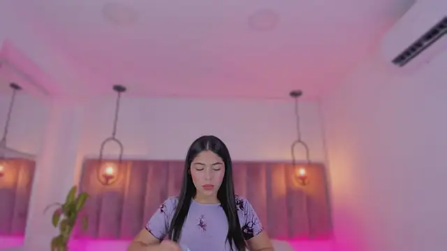 Haily b online show from February 18, 8:38 pm