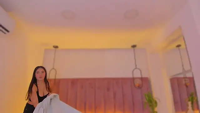 Haily b online show from March 9, 7:40 pm