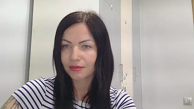 MystaLuuna online show from March 2, 10:45 am